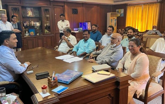 8 Congress MLA to join BJP
