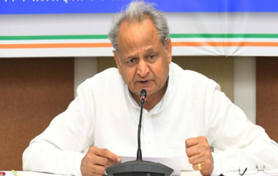 Congress committee urges Sonia to pull Gehlot out of party prez race