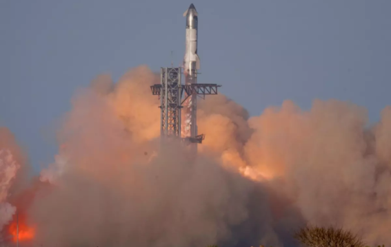 SpaceX explodes over Bahamas after taking off from Texas on Thursday