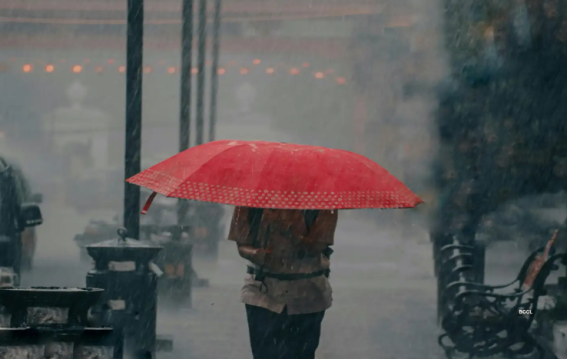 IMD Issues Yellow Alert for Mumbai as Heavy Rainfall and Thunderstorms Continue