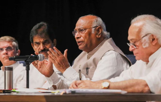 Congress Questions Modi’s Silence as Trump Repeats Claim of Halting India-Pakistan Conflict