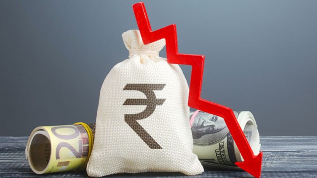 Rupee Falls to 86.36 Against U.S. Dollar Amid