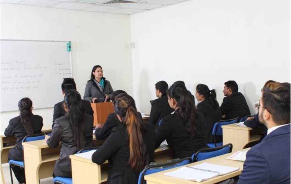 Amity University Noida Admissions Opening With Varied Programs And Fees