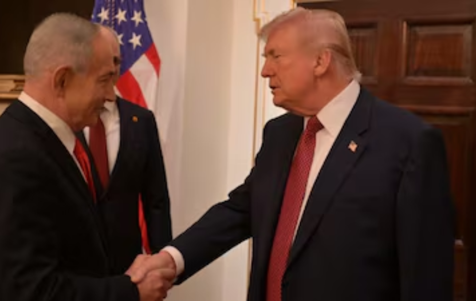 Trump Signals Tough Stance on Iran After Meeting Netanyahu, Reminds Tehran of ‘Midnight Hammer’