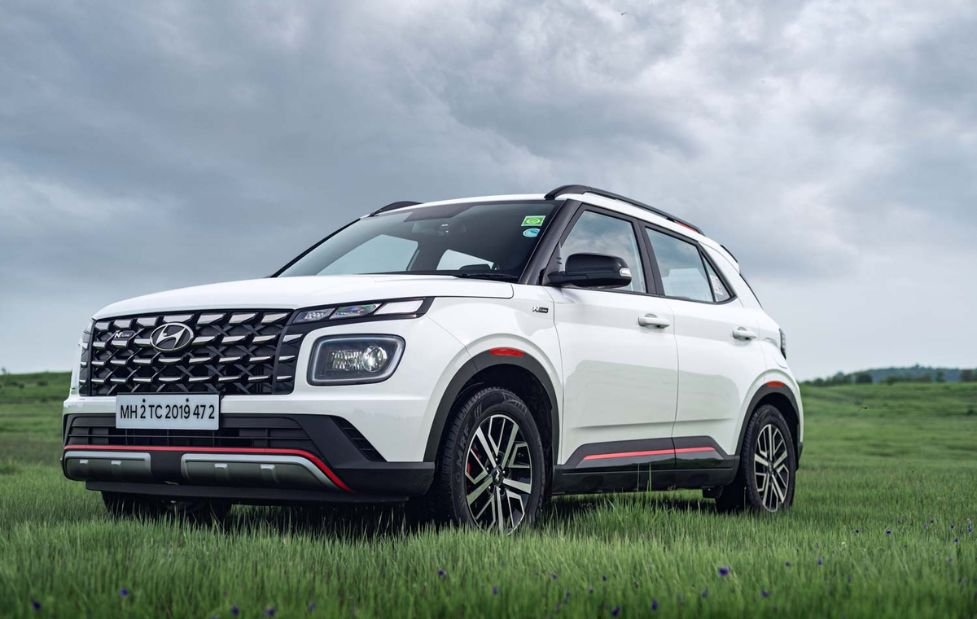Hyundai Venue Crosses 80,000 Bookings, Signals Strong Demand in Compact SUV Segment
