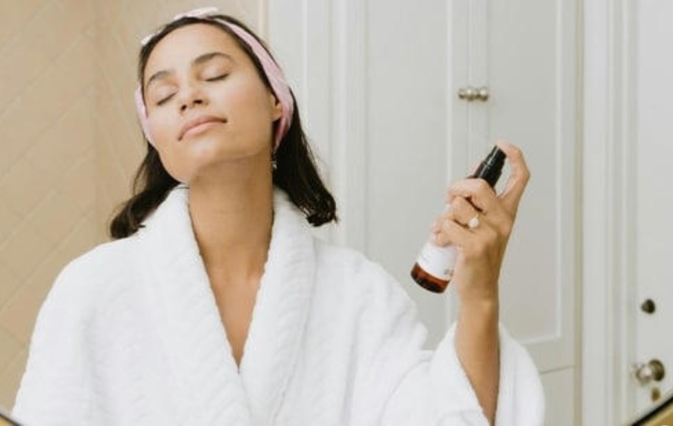 Skin Ageing Triggers: Dermatologist Warns Against 3 Foods That Can Damage Collagen