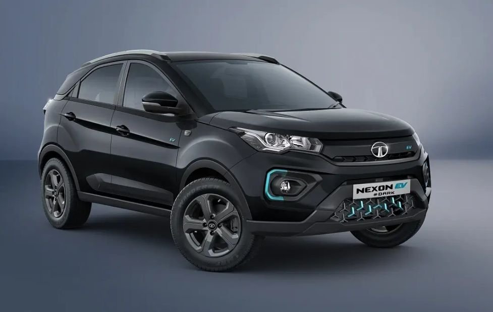 India’s Longest-Range Electric Car Debuts: 850+ km, 31-Min Fast Charging, 56″ Screen, ADAS