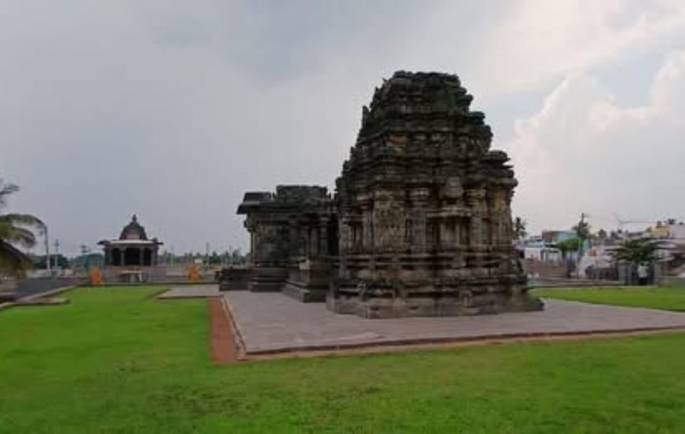 Ancient Temples in Lakkundi Abuzz After Serpent Spotted Inside Premises