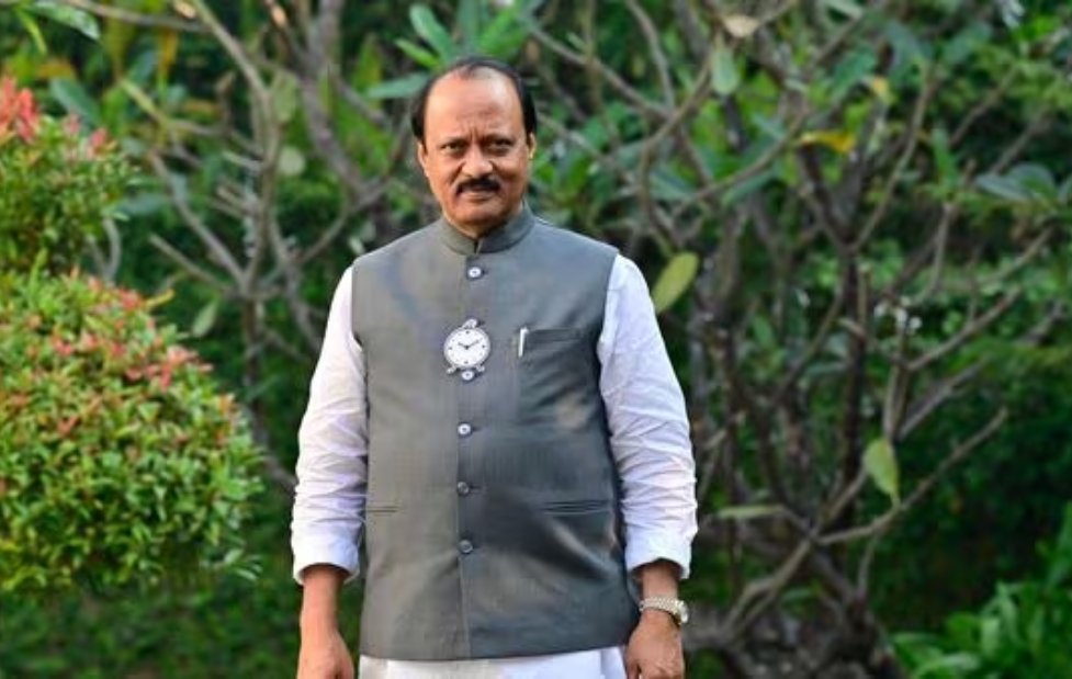 Fiery Baramati Crash Ajit Pawar’s Plane Lands Chaos Erupts