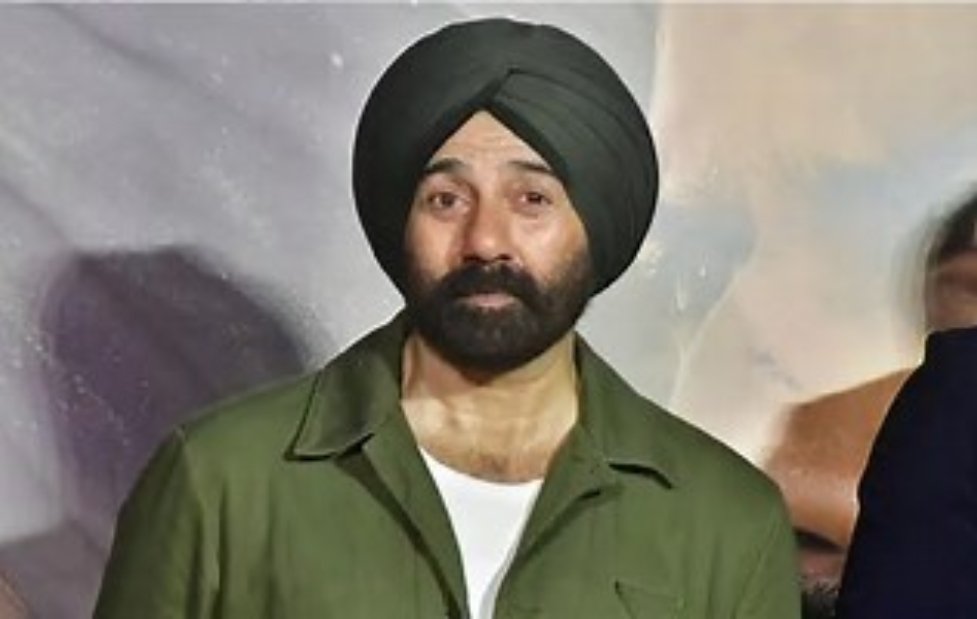 Sunny Deol Thanks Fans from Hills as Border 2 Triumphs