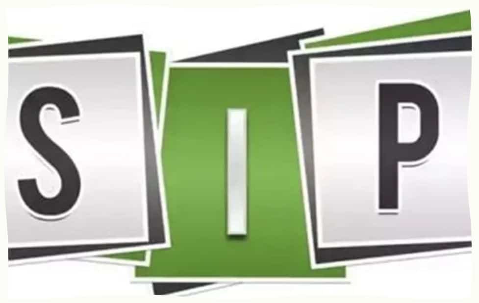 Mid Cap SIPs Outperform Large Caps by 4 to 5% Annually