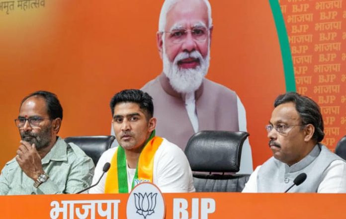 Boxer Vijender Singh Switches From Congress To BJP