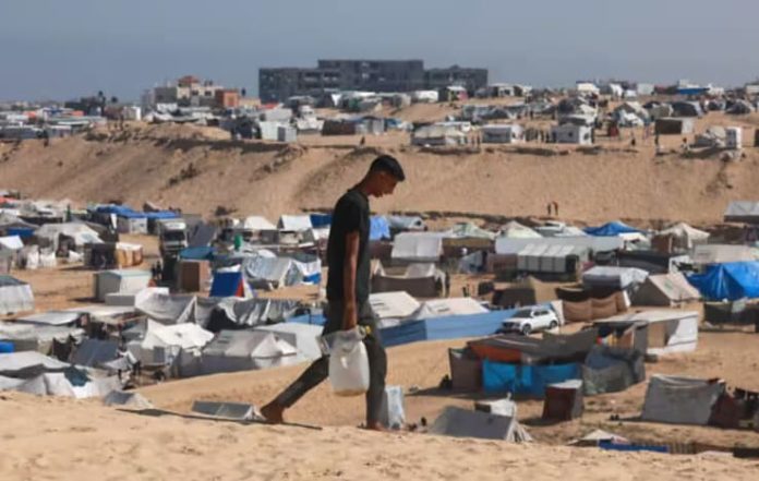 Report: Israel Procures 40,000 Tents for Rafah Evacuation